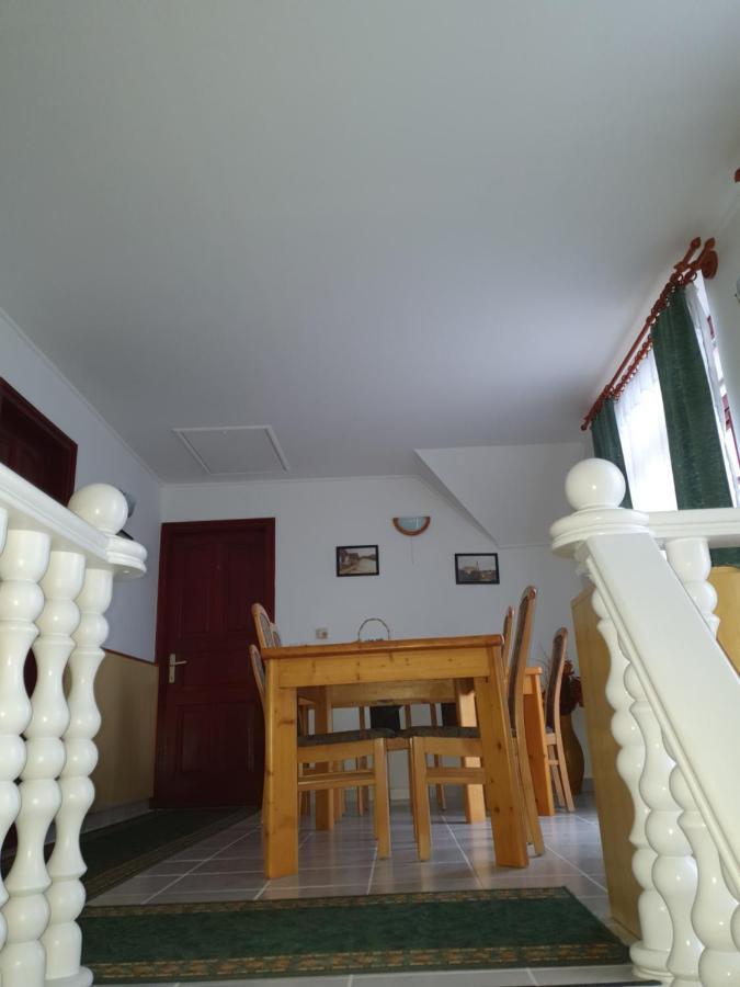 Gala Panzio Hotel Simontornya Bagian luar foto